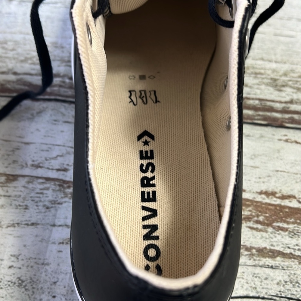 CONVERSE Black & White Platform Sneakers Women's  Size 10 - Picture 10 of 10